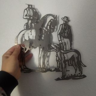 Figura de forja para pared