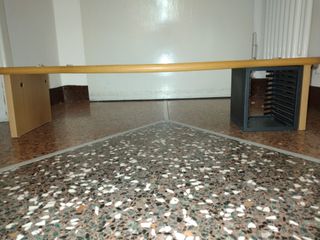 tavolino basso in legno multiuso: TV + CD + Radio