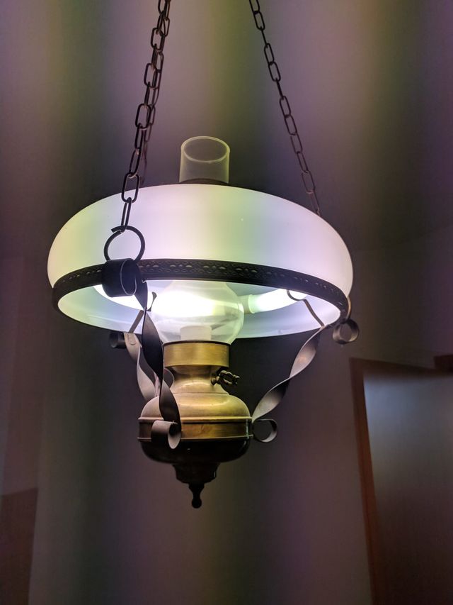 Vendo Lampadario A Neon da cucina.