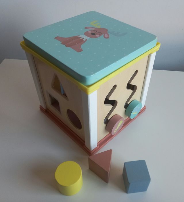 Cubo de actividades EUREKAKIDS