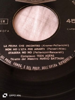 Nr. 3 dischi 45 giri vintage anni 60.