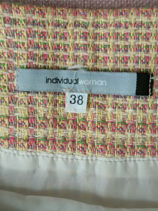Traje chaqueta falda