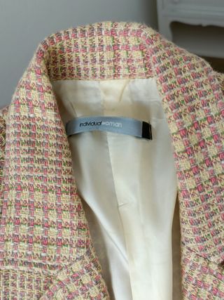 Traje chaqueta falda