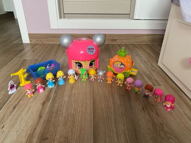 Lote pin y pon con 15 muñecas