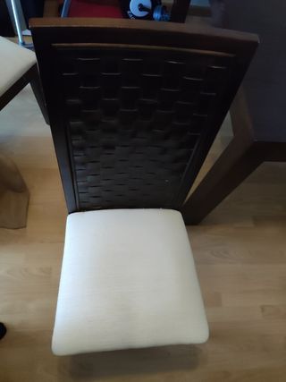 MESA COMEDOR + 4 SILLAS ALTA CALIDAD