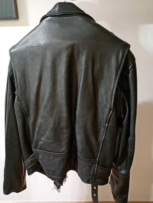 Cazadora de cuero cremalleras hombre