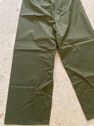 Pantalón impermeable verde Gaviota Talla: 50