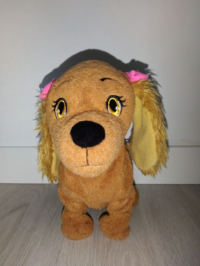 Perrita Lucy Canta y baila