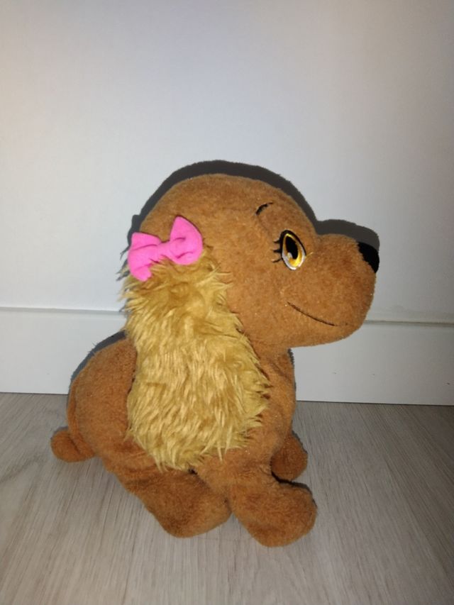 Perrita Lucy Canta y baila