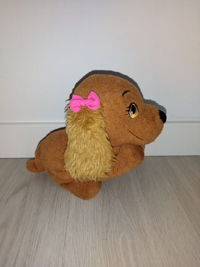 Perrita Lucy Canta y baila