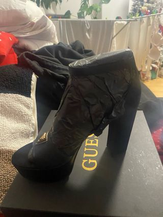 sandalias GUESS collection