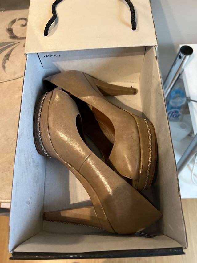 learher peep toe color vison