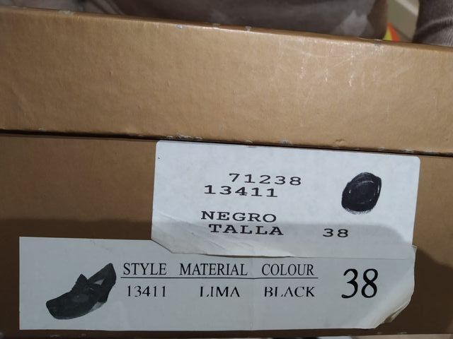 Zapatos "retro" Precio chollo.