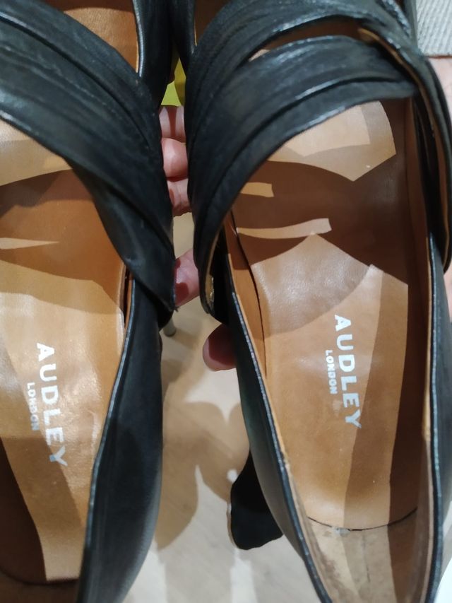 Zapatos "retro" Precio chollo.