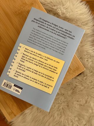 La vida adulta y otros dramas, Harriet Bradley