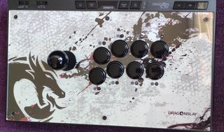 Consola Dragon Slay.