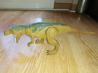 Dinosaurio de juguete