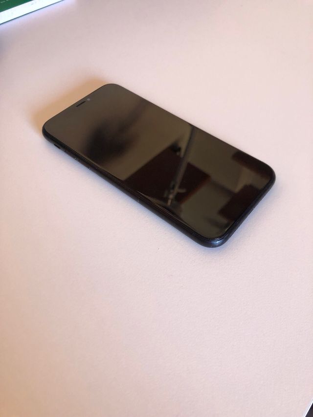 IPHONE XR 64GB (COMO NUEVO)