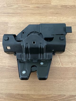 Cerradura portón BMW 8 196 401