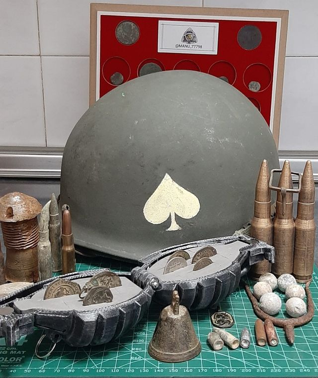 Caja detector metales.