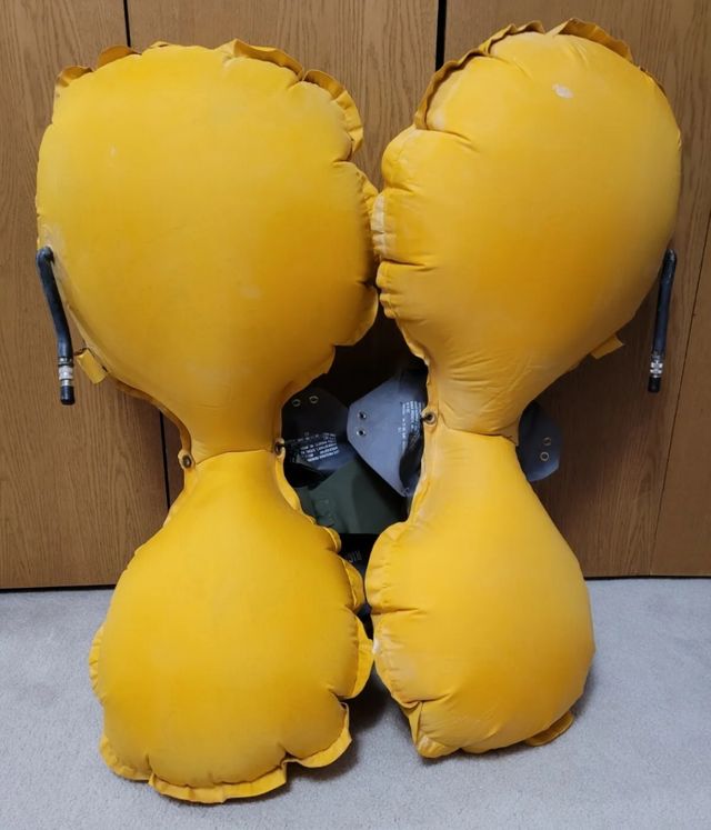 Vietnam US.Army Parachutist Item Salvagente