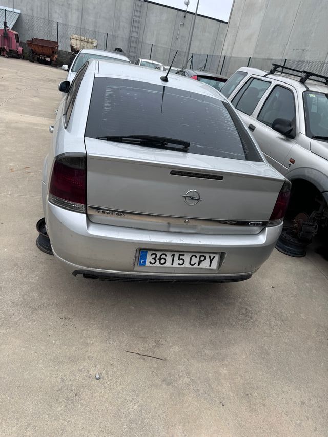 OPEL VECTRA 2.0 EN DESGUACE