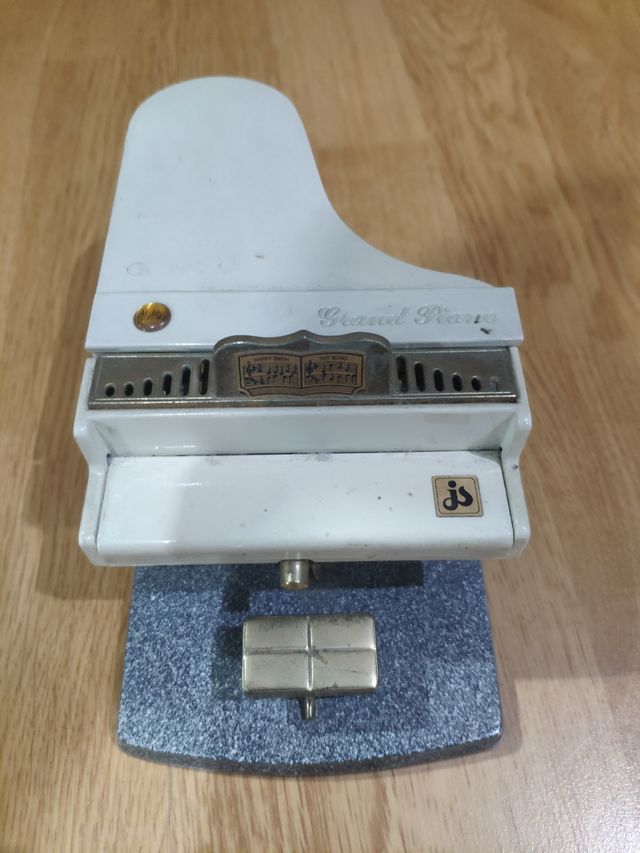 Pianos mechero decorativos