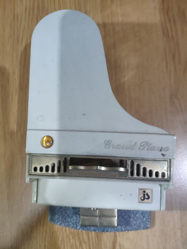 Pianos mechero decorativos