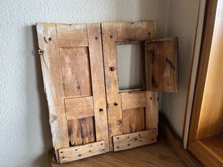 ANTIGUA VENTANA DE MADERA