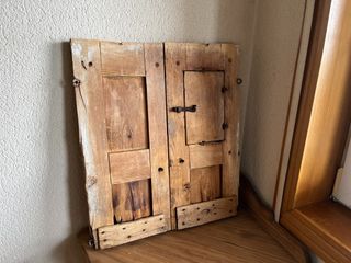 ANTIGUA VENTANA DE MADERA