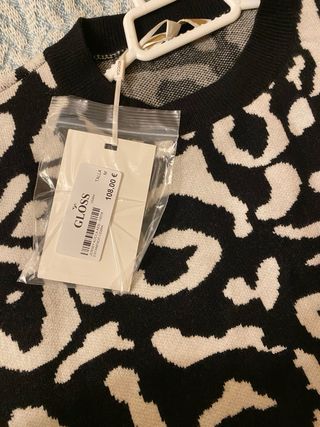 conjunto de lana , falda y jersey en cebra