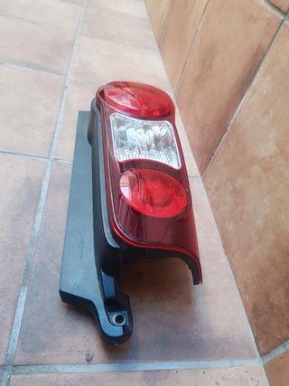 piloto tracero izquierdo