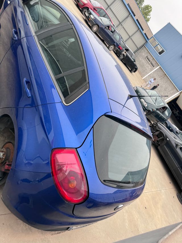 FIAT PUNTO 1.9 PARA DESPIECE