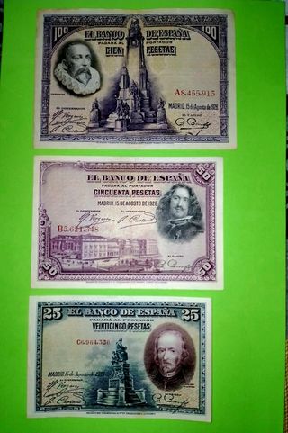 Billetes antiguos en oferta.