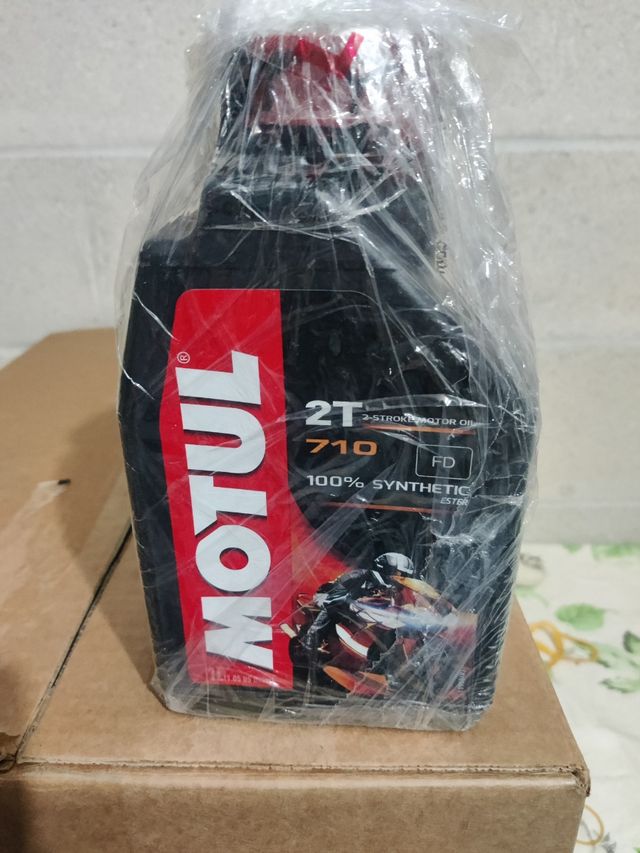 Aceite Motul 710 2T