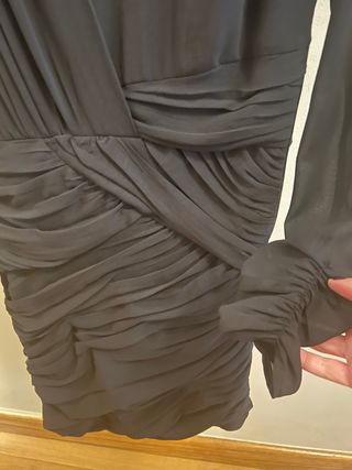 Vestido fiesta drapeado Zara