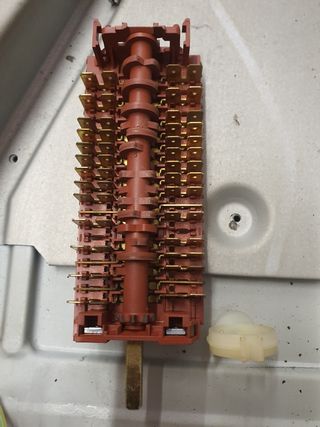 Interceptor selector horno Ariston