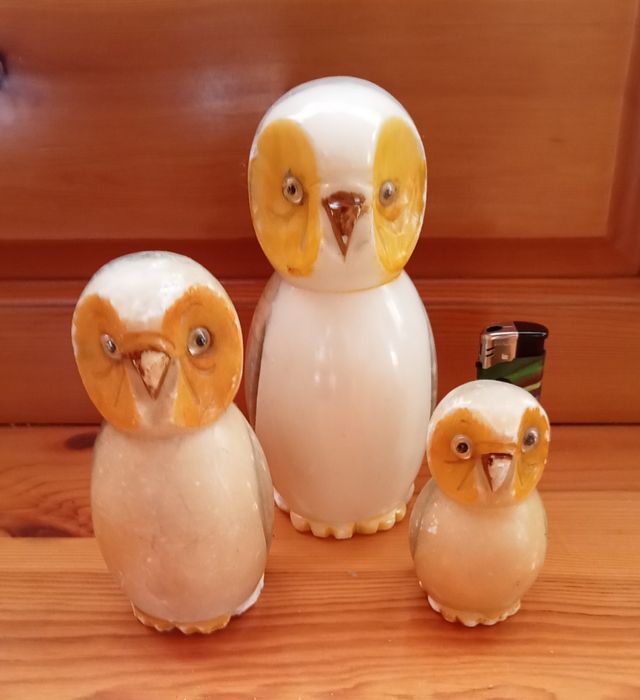 Búhos de alabastro