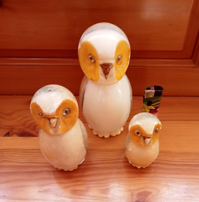 Búhos de alabastro