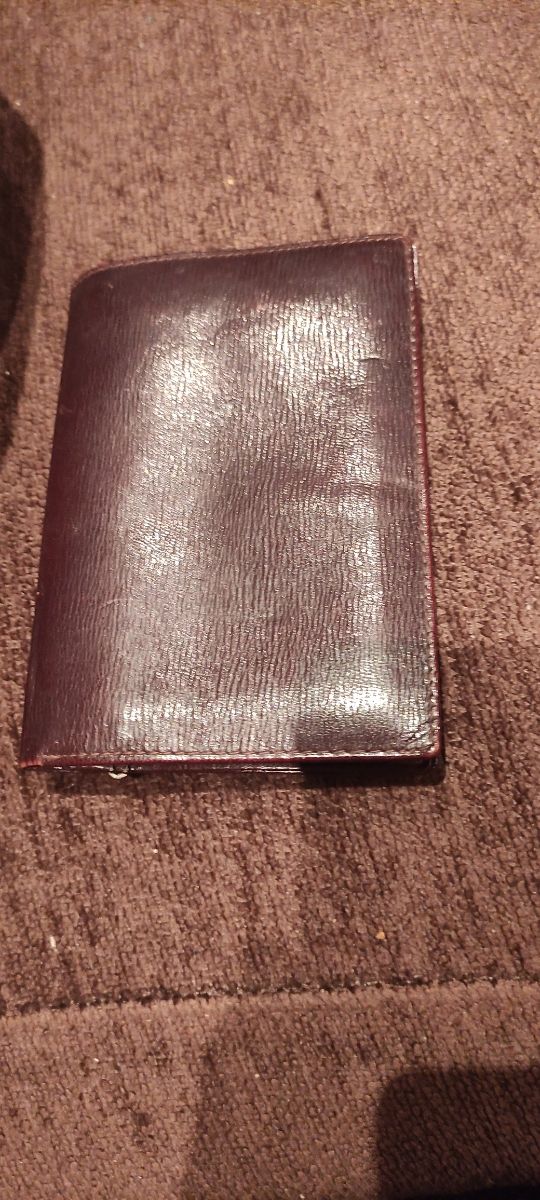 Cartera de piel