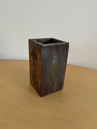 Vaso de madera para guardas bolígrafos y lápices