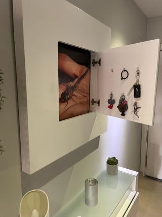 mueble recibidor blanco lacado con espejo