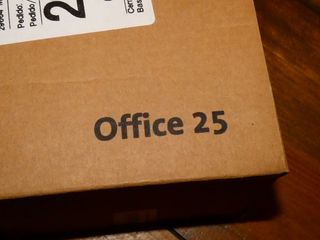 Teléfono Netcom Neris Office 25