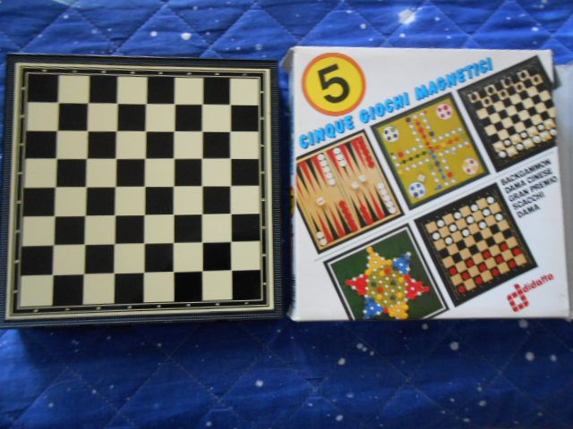 Carte diverso tipo- giochi famiglia - fishes