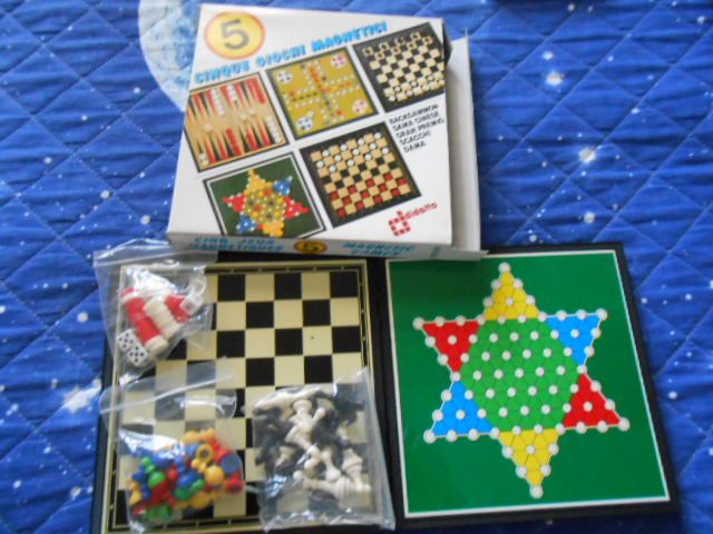 Carte diverso tipo- giochi famiglia - fishes