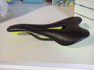 Sillín astute carbono