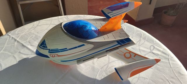 Nave espacial Miles del Futuro