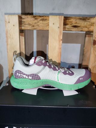 Zapatillas trail Under Armour t.44 nuevas