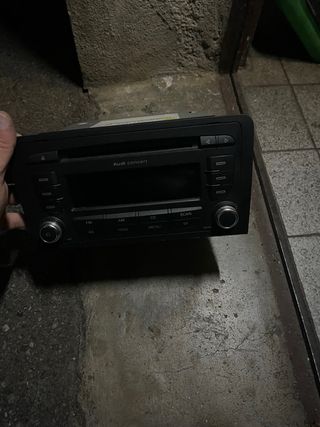 AUTORADIO AUDI A3 8P 2002-2012 CONCERT STEREO 
