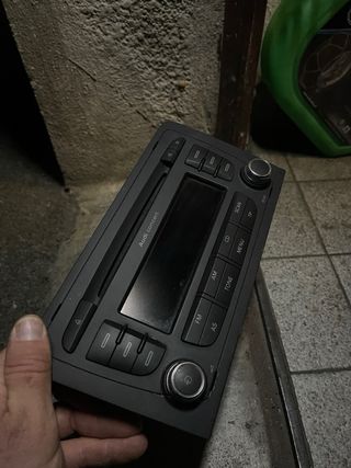 AUTORADIO AUDI A3 8P 2002-2012 CONCERT STEREO 